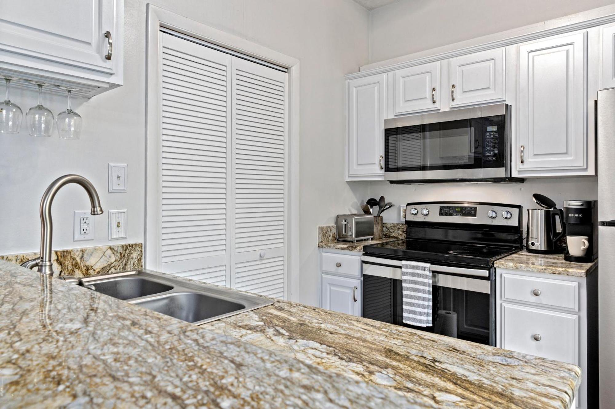 Cozy Condo In Wintergreen Resort That Sleeps 4! Lyndhurst Eksteriør billede